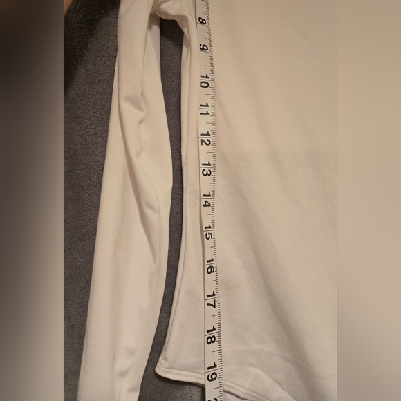 🌃NWT H&M White Long Sleeve Bodysuit - Picture 3 of 5